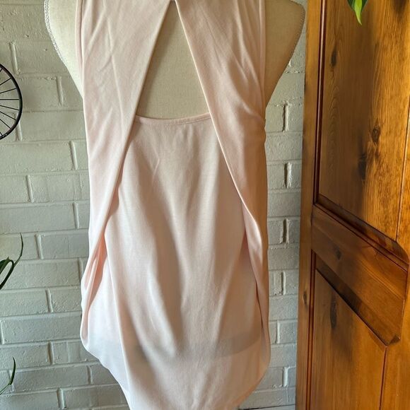 SPLENDID shirt sleeveless with back cut out size S light pink EUC - Picture 4 of 13